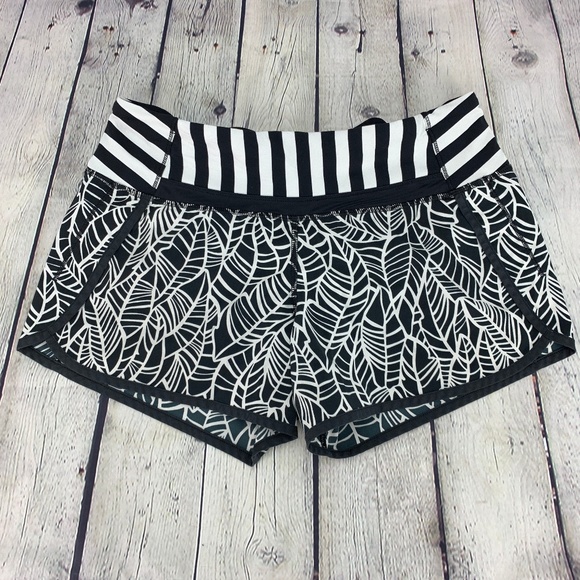 lululemon athletica Pants - Lululemon Run Times Short Pretty Palms Print Leaf